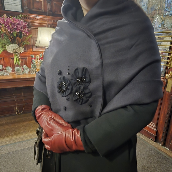 Embroidered Wool Scarf | In Stock | Black Wool Blanket Scarf | 19" × 57" - Picture 5 of 6